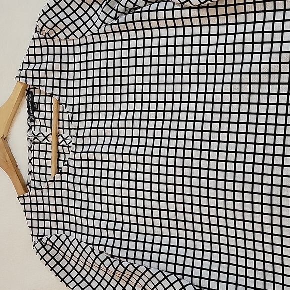 ADRIANNA PAPELL BLACK * WHITE SQUARE DESIGN TOP SMALL - Picture 3 of 11